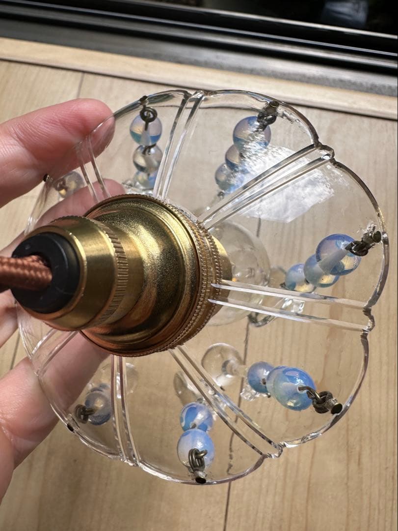 フランス アンティーク 雨に濡れた可愛いお花のミニシャンデリア＊ オパールセント