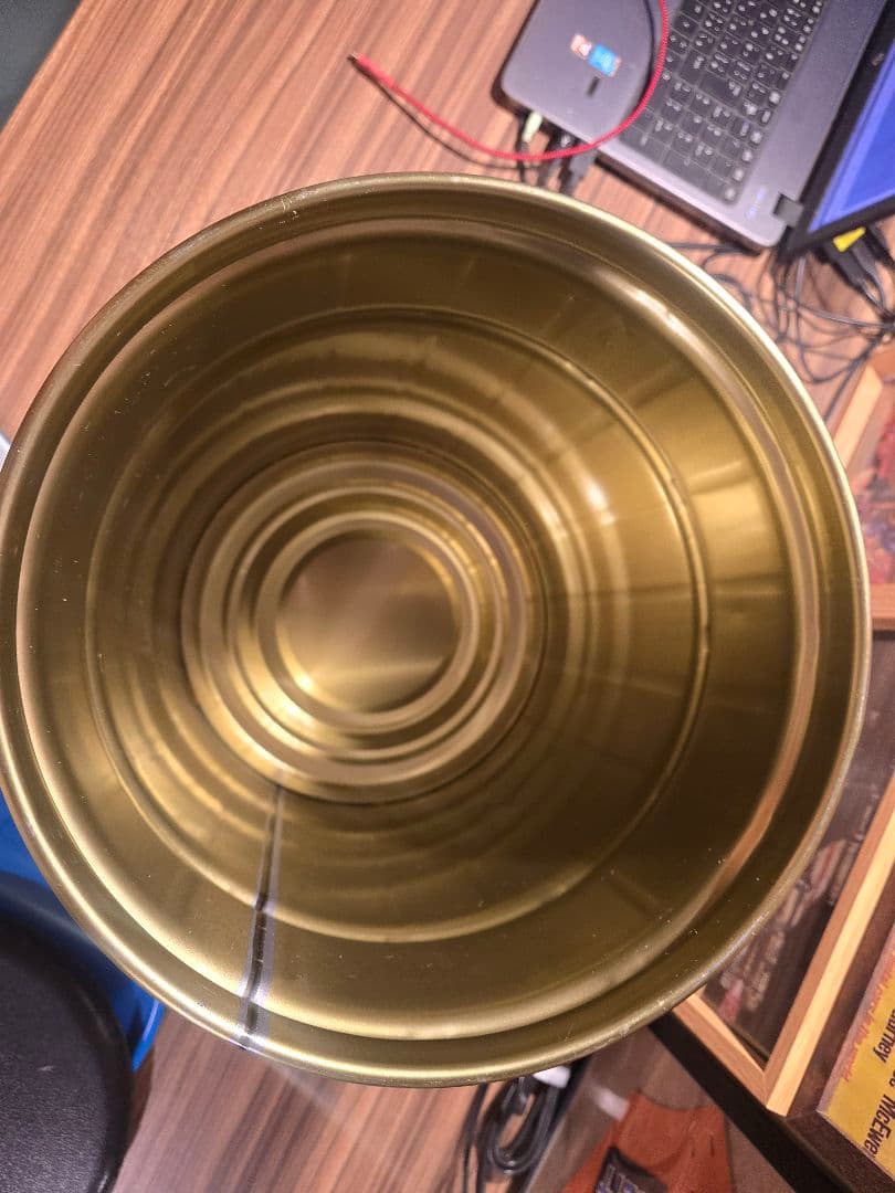 ホットウィール　スツール　バケツ　缶