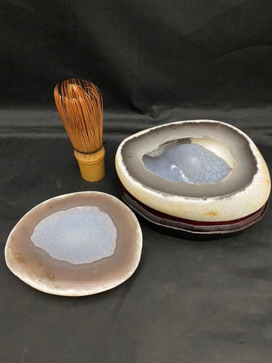 トレジャーメノウ　瑪瑙　原石　置物　台付　パワーストーン　開運　風水　インテリア