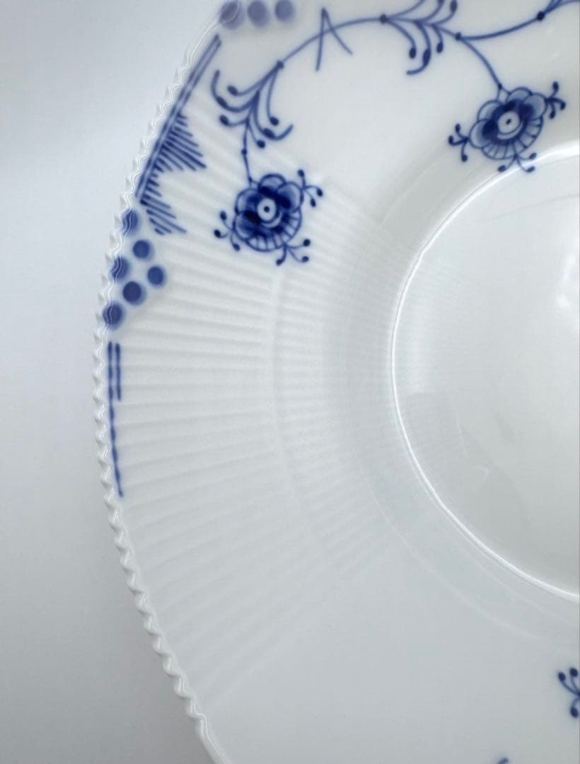 未使用保管品　ロイヤルコペンハーゲン　ブルーエレメンツ　24.5cmプレート箱付