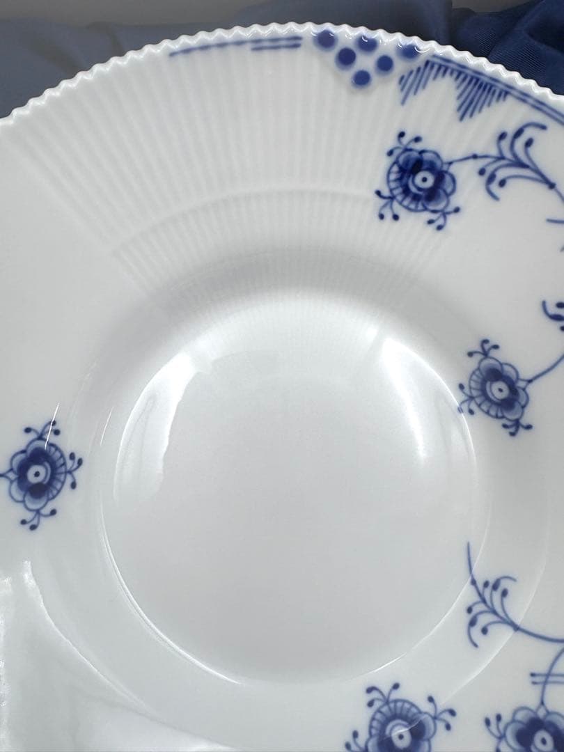 未使用保管品　ロイヤルコペンハーゲン　ブルーエレメンツ　24.5cmプレート箱付