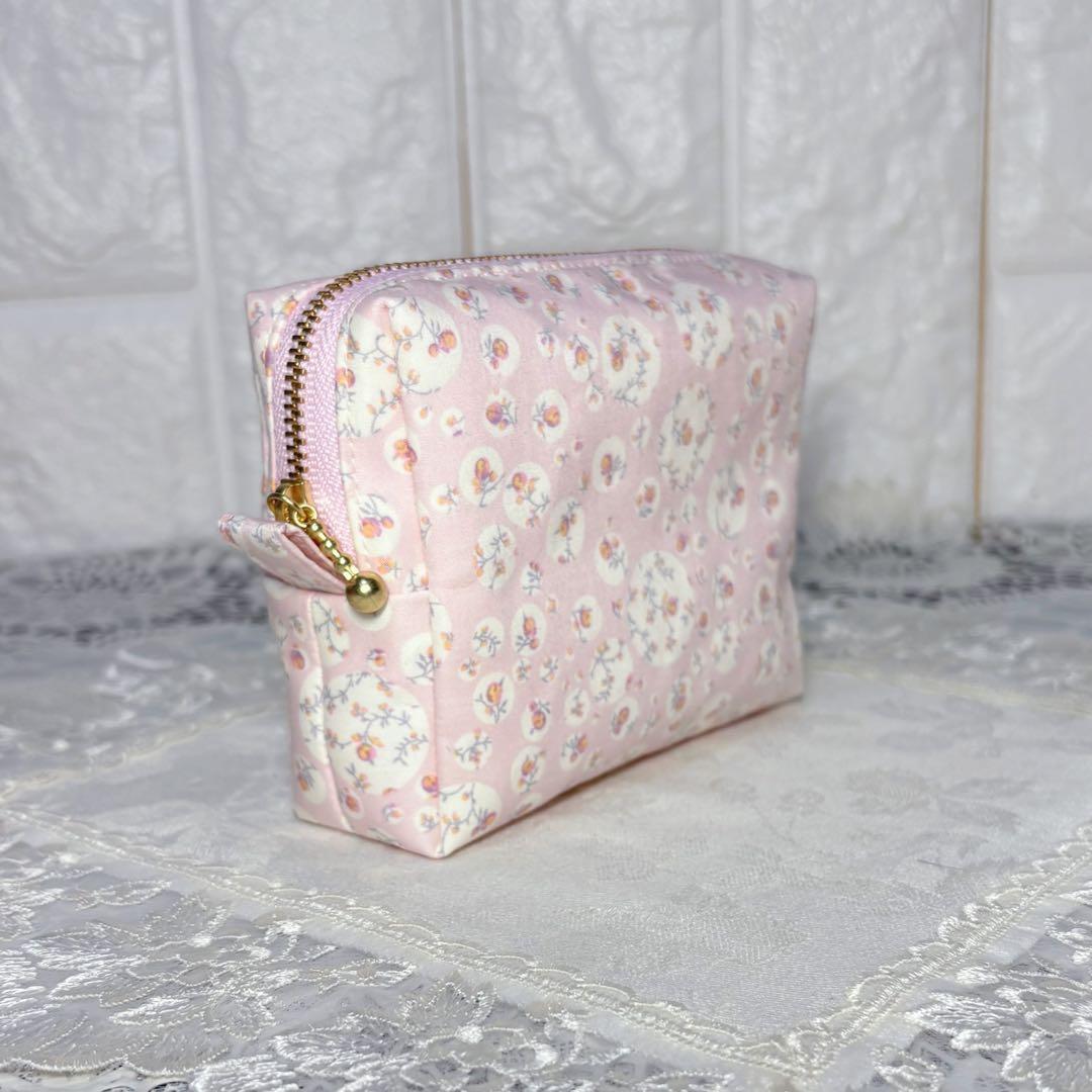 スクエアポーチ　リバティジョアンナ　いちごラテ　ハンドメイド