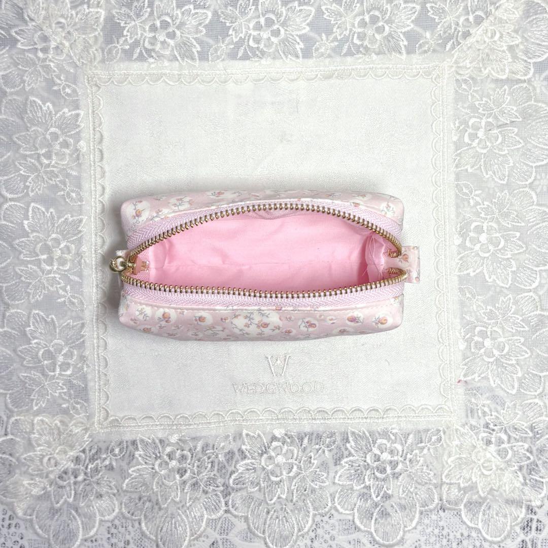 スクエアポーチ　リバティジョアンナ　いちごラテ　ハンドメイド