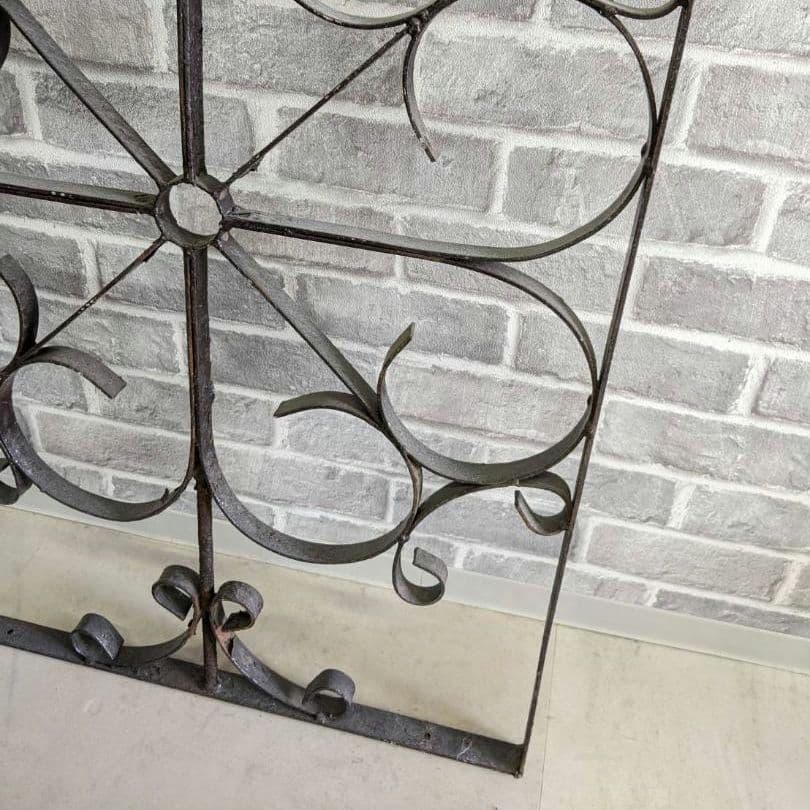 バリ島　アンティーク　アイアンフレーム　50×80㎝