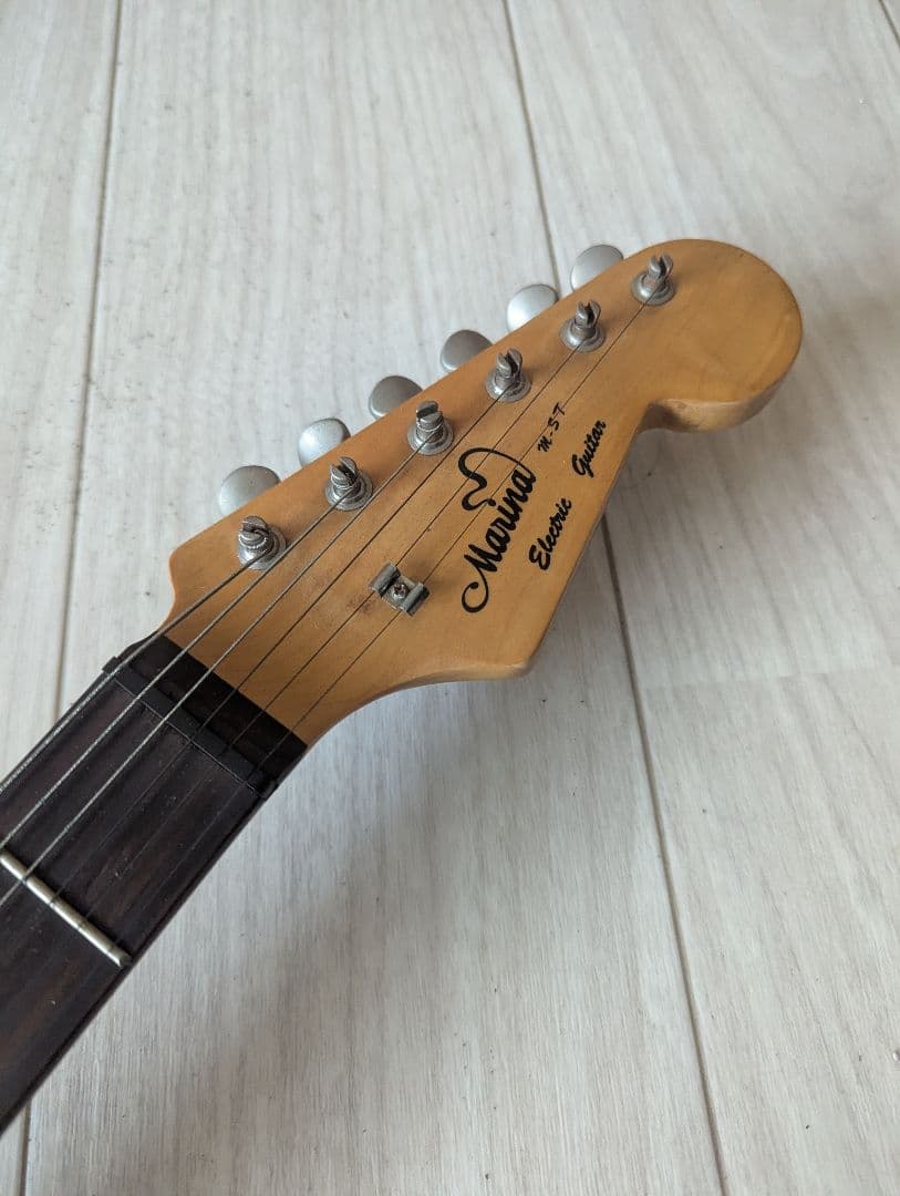 Marina M-STストラトタイプ エレキギター