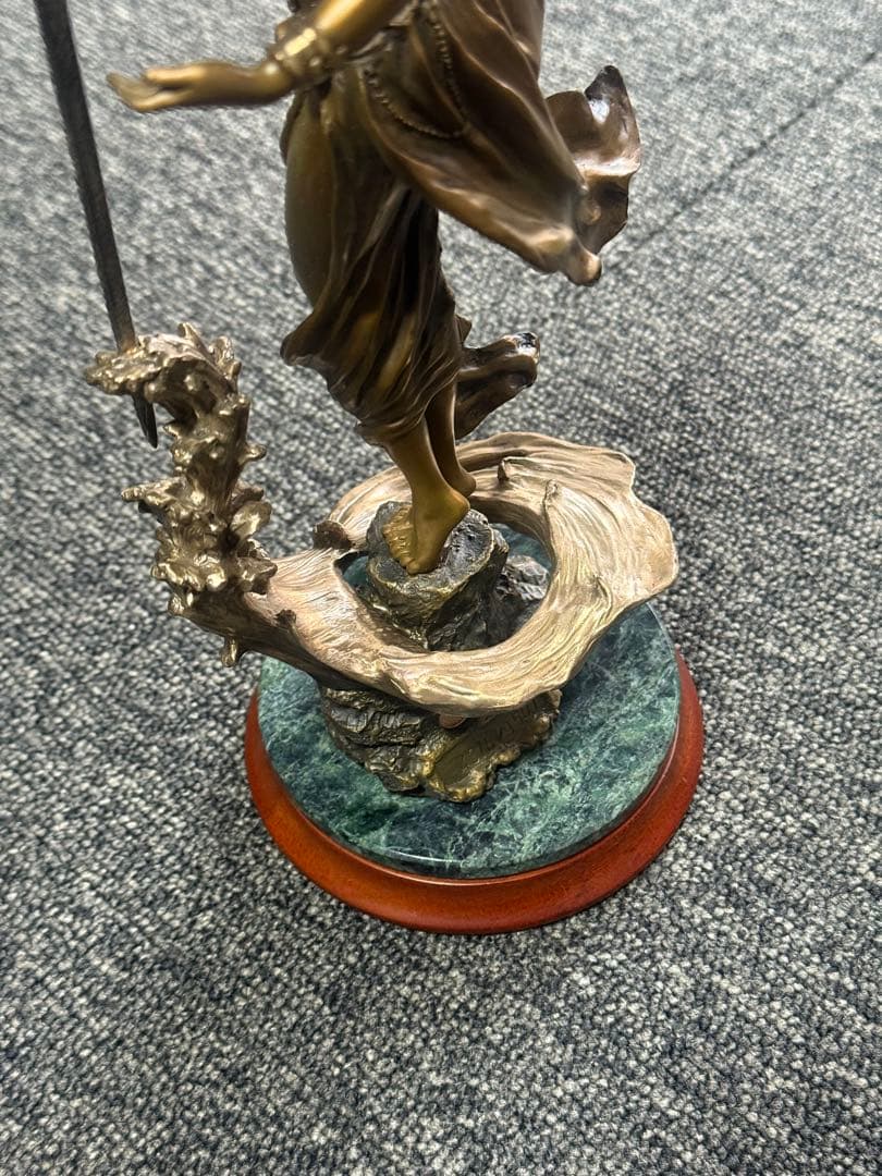 【湖の乙女】 エミリーカフマン作 フランクリンミント製 ブロンズ像 女神