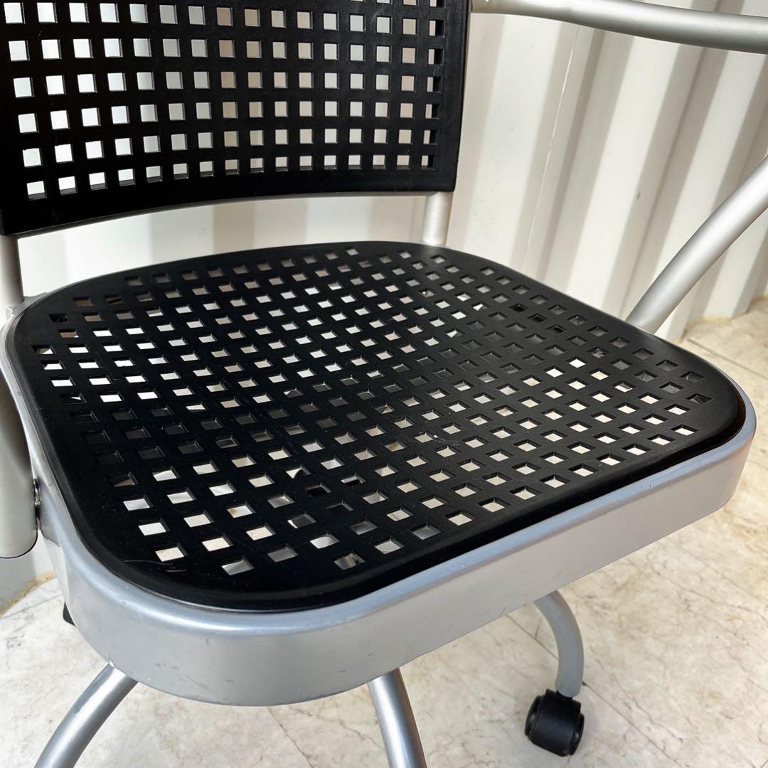 取付無料！カッシーナ デパドゥバ シルバー おしゃれブラックオフィスチェア✨