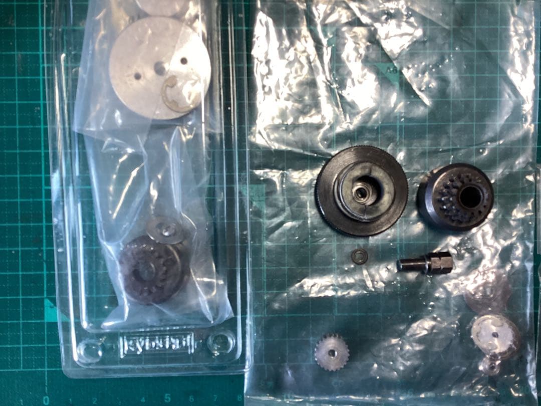 KYOSHO V-ONE S用2速ミッション・クロス ピニオンギヤ・セット - メルカリ