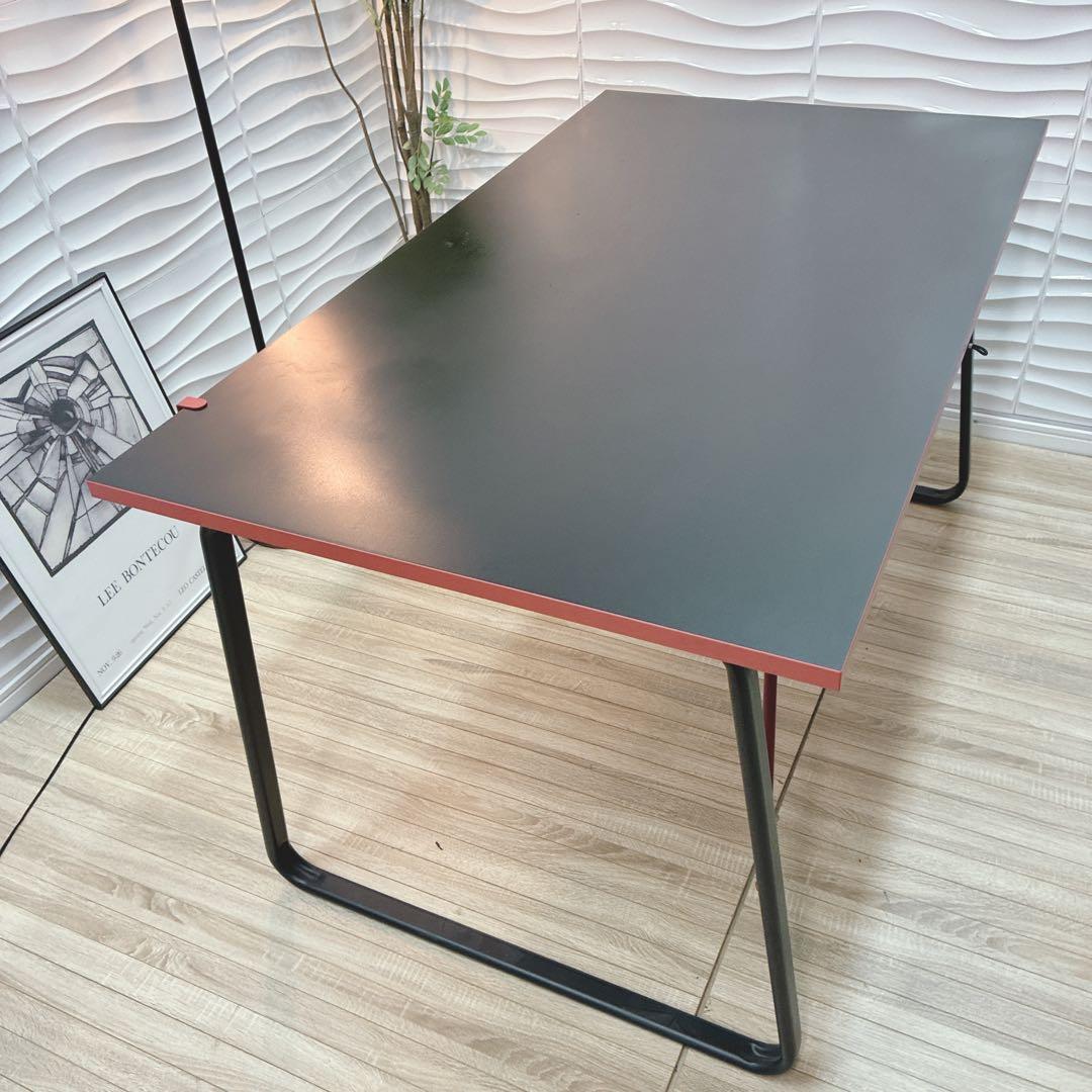 ◇大阪府全域 神戸市 配達料無料！◇ゲーミングデスク◇ゲーム用テーブル◇デスク◇