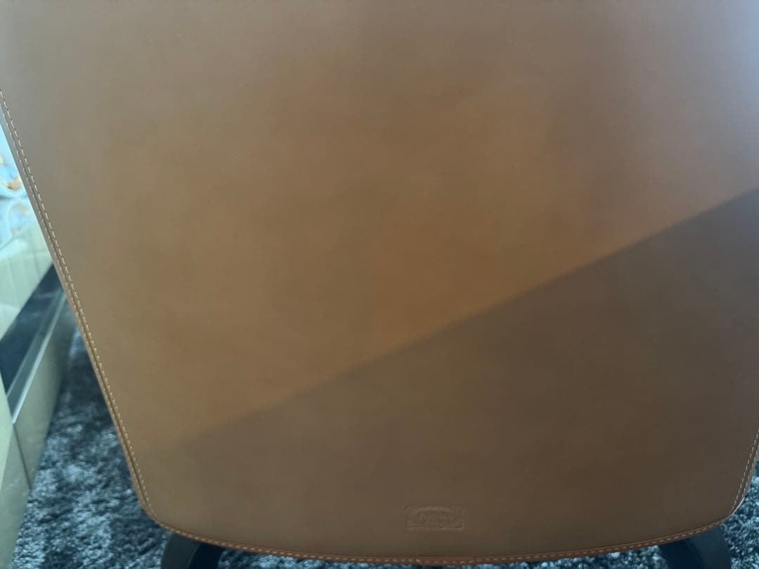 超美品！ポルトローナフラウ アームチェア　二ヴォラ　ソファー　1人掛け