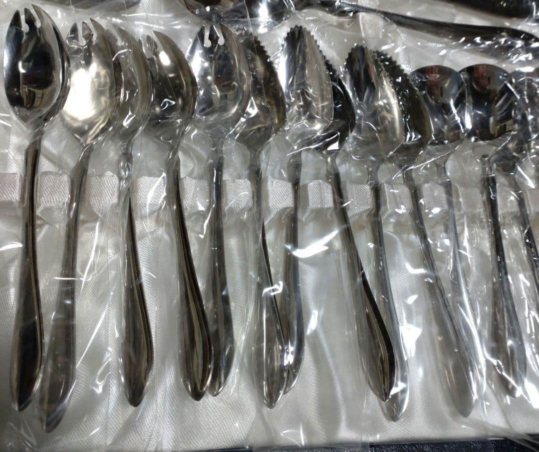 佐藤商事株式会社　スプン　ナイフ　ホークなど8点セット