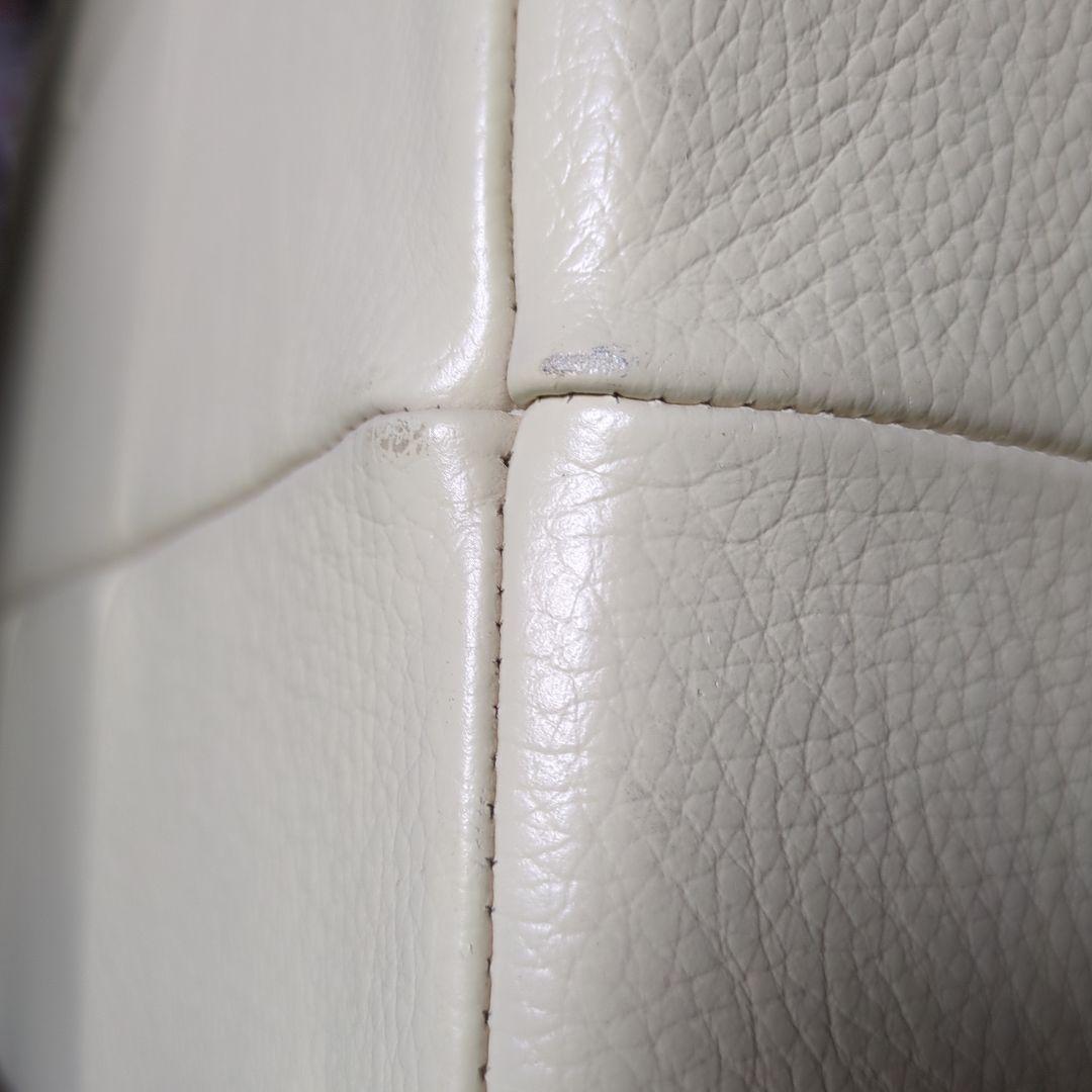 最高級大塚家具　アイボリー 本革 オットマン キューブ型