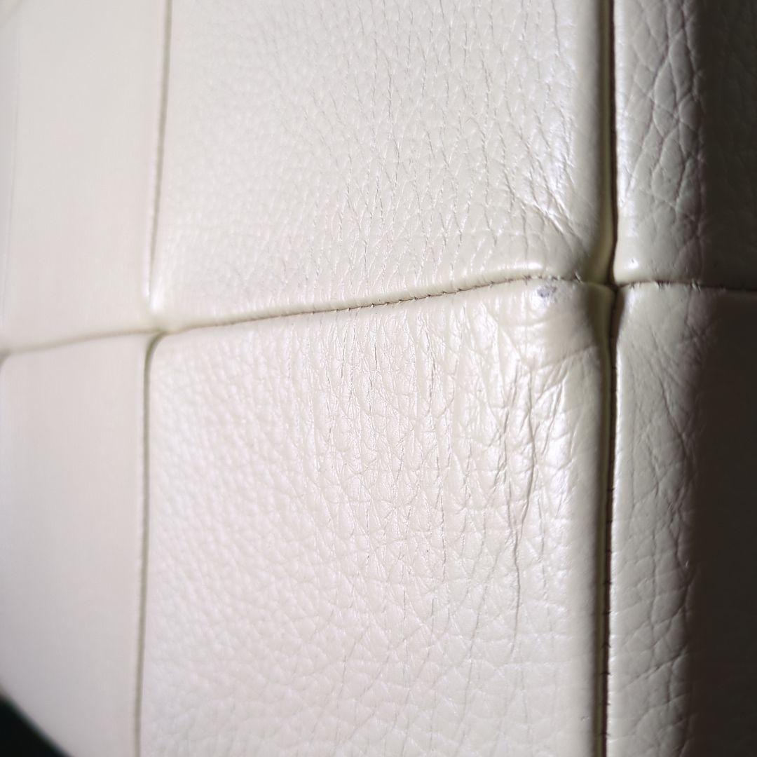 最高級大塚家具　アイボリー 本革 オットマン キューブ型