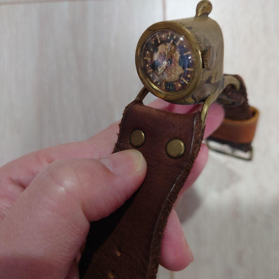 ユニークデザインの真鍮腕時計　手作り時計