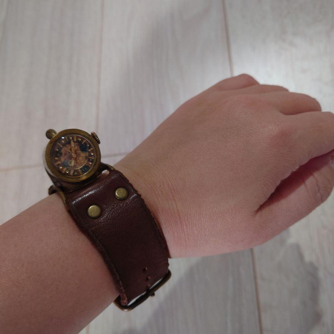 ユニークデザインの真鍮腕時計　手作り時計
