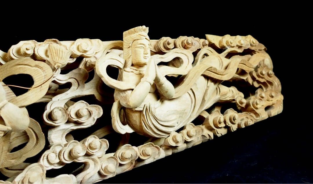 特価【欄間　天女】80ｃｍ　透かし彫り　美術的装飾　古民家　天からの守護　清らか