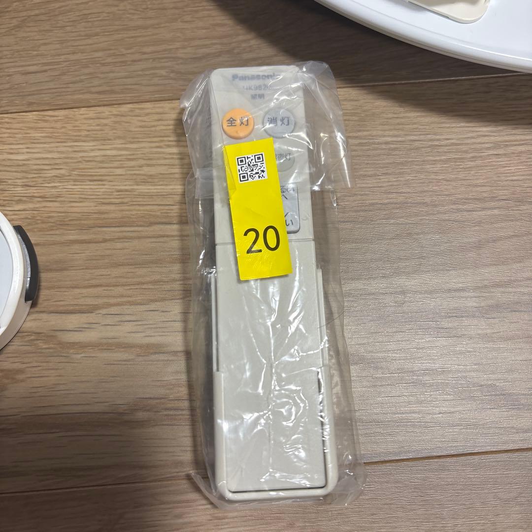 日本製美品　パナソニック LEDシーリングライト電球色