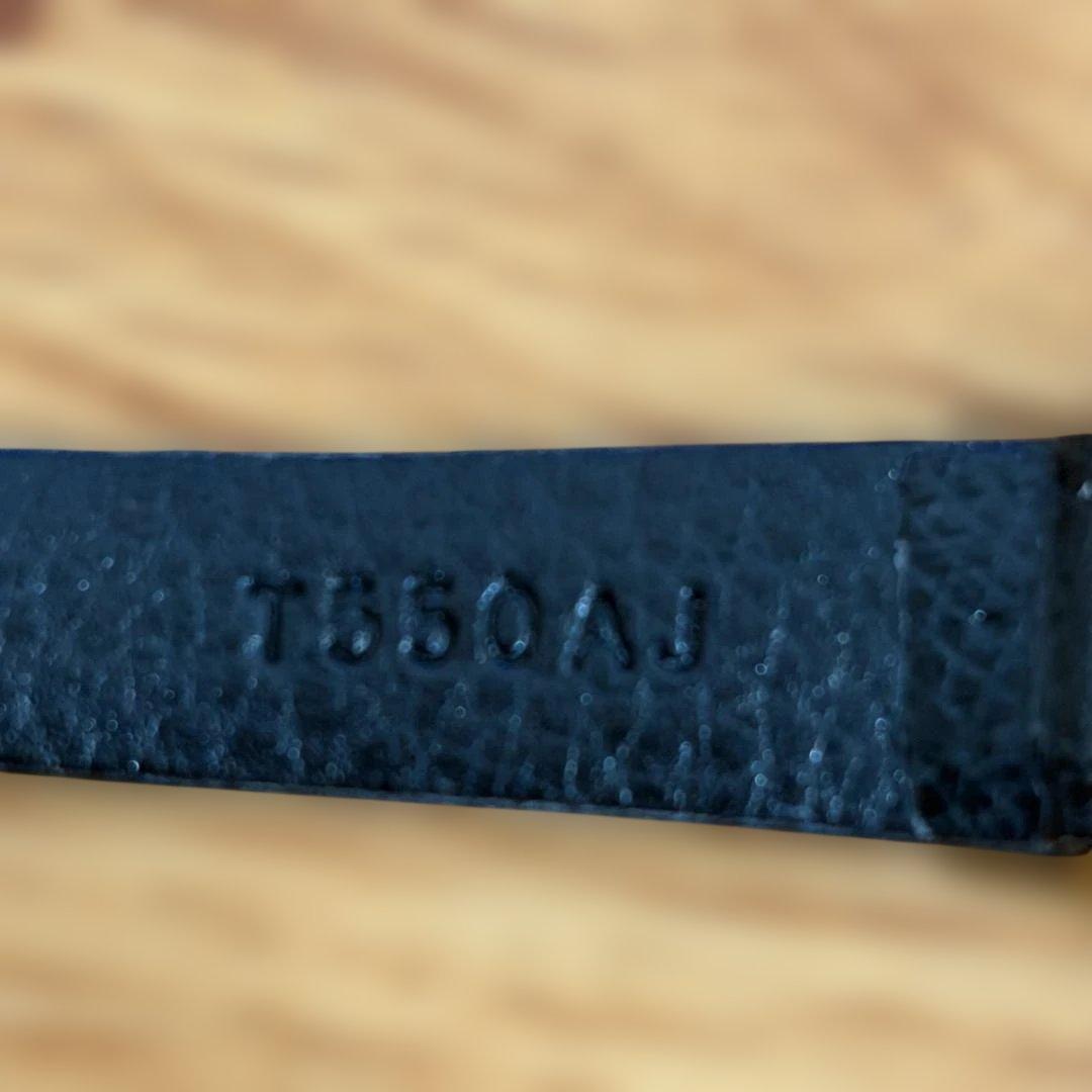 オメガの人気モデル「De Ville（デビル）」のレディース腕時計です。