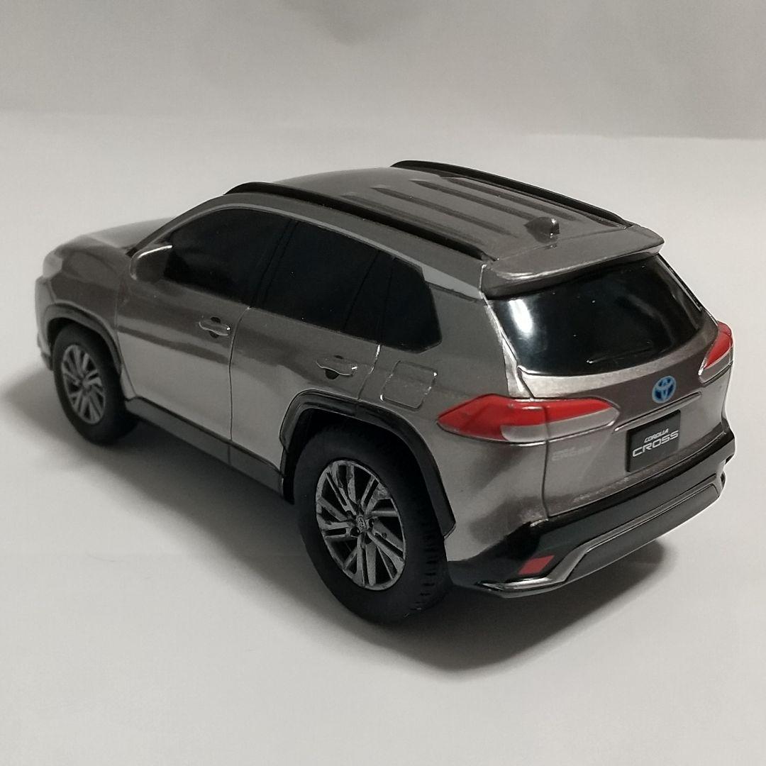 ディーラー非売品】トヨタ カローラクロス ミニカー - メルカリ