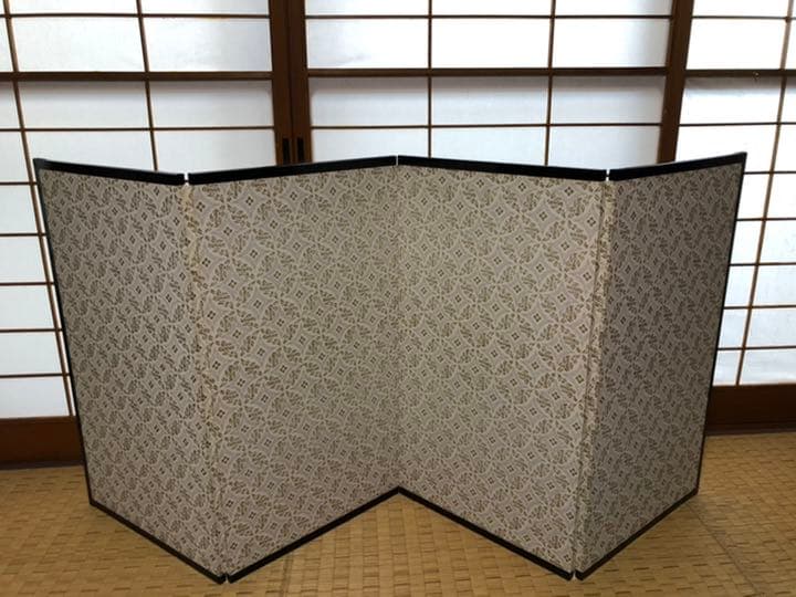 【値下げ中】【ほぼ新品】金屏風　お正月　屏風　10万円以上の品　12月末まで