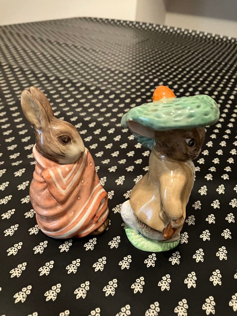 ピーターラビット　置物　フィギュリン　BESWICK ロイヤルドルトン