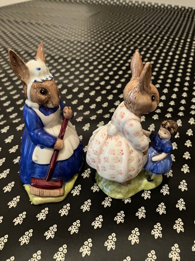 ピーターラビット　置物　フィギュリン　BESWICK ロイヤルドルトン