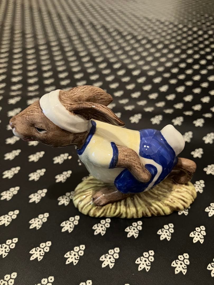 ピーターラビット　置物　フィギュリン　BESWICK ロイヤルドルトン