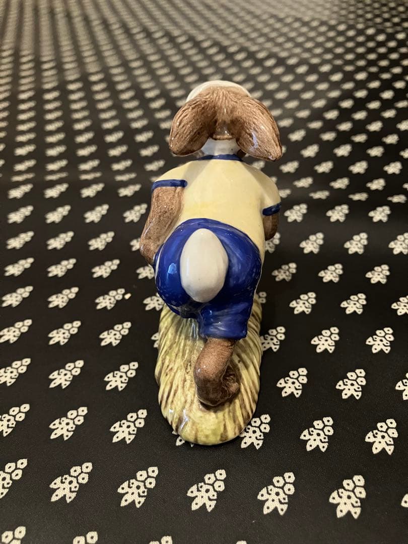 ピーターラビット　置物　フィギュリン　BESWICK ロイヤルドルトン