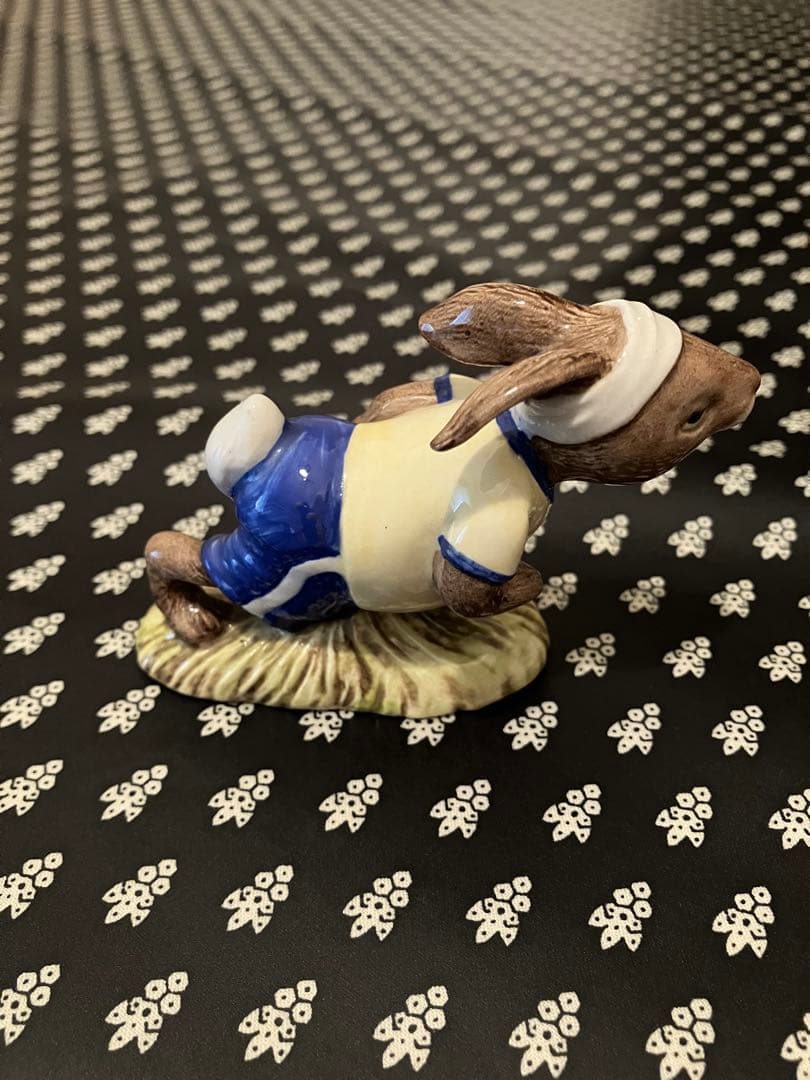 ピーターラビット　置物　フィギュリン　BESWICK ロイヤルドルトン