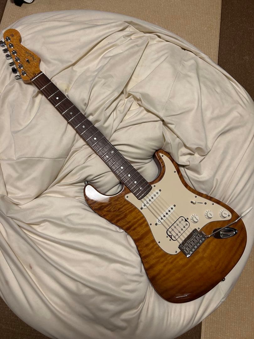 激レア　Fender Select 2012 hss ストラトキャスター
