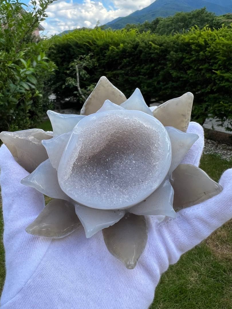 241 メノウ 蓮 ジオード ブラジル産 【一点物 】