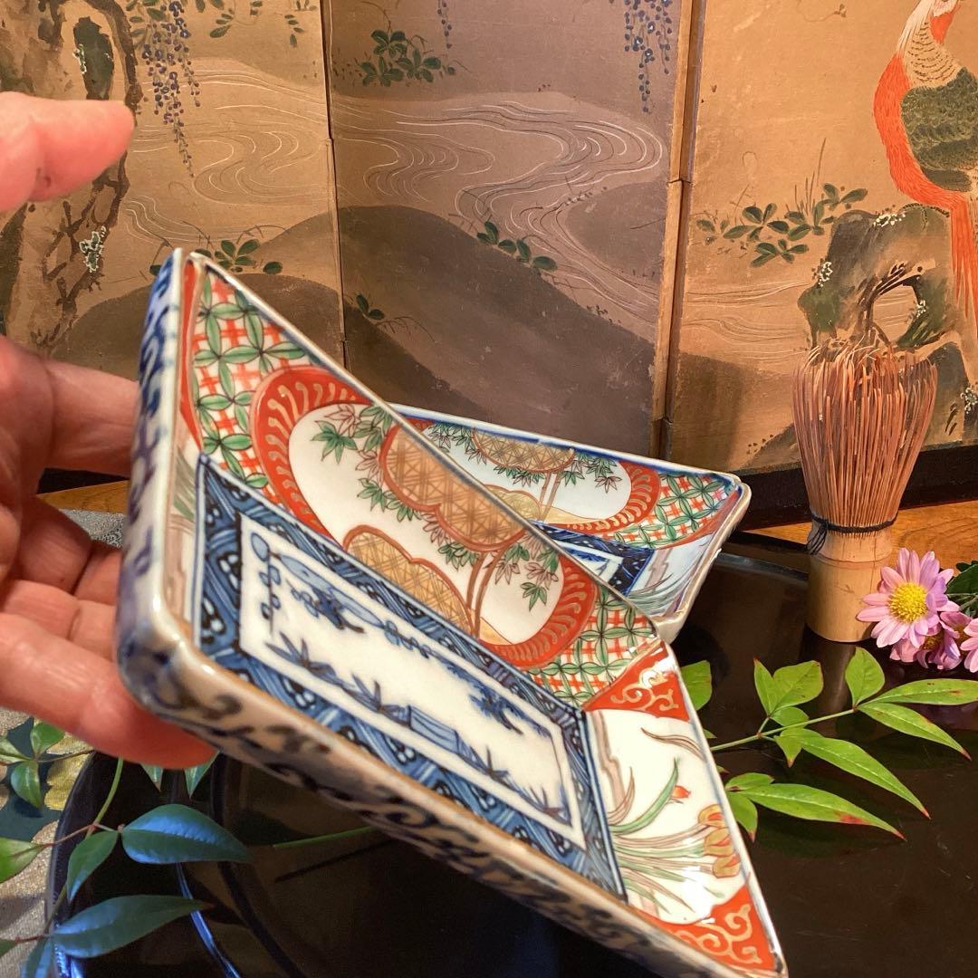 A1056 古伊万里　懐石道具　錦手　窓絵流水菖蒲紋様　隅入長皿　2枚