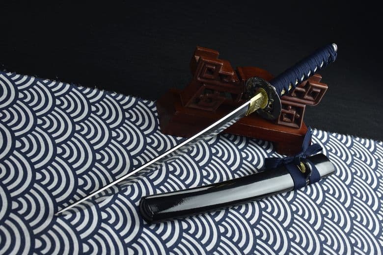 稲妻脇差侍の短刀 日本刀 模造刀 模擬刀 武蔵 肋差 刀装具 - メルカリ