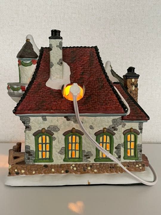 ミニチュア　ドールハウス　ライト　　　　　「サンタのおもちゃ工房」