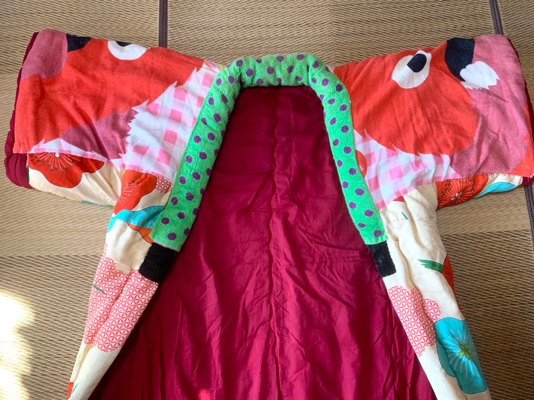 【昭和レトロ】 かいまき布団 掻巻 花柄 鮮やか 和模様 赤 梅 京都 日本製②