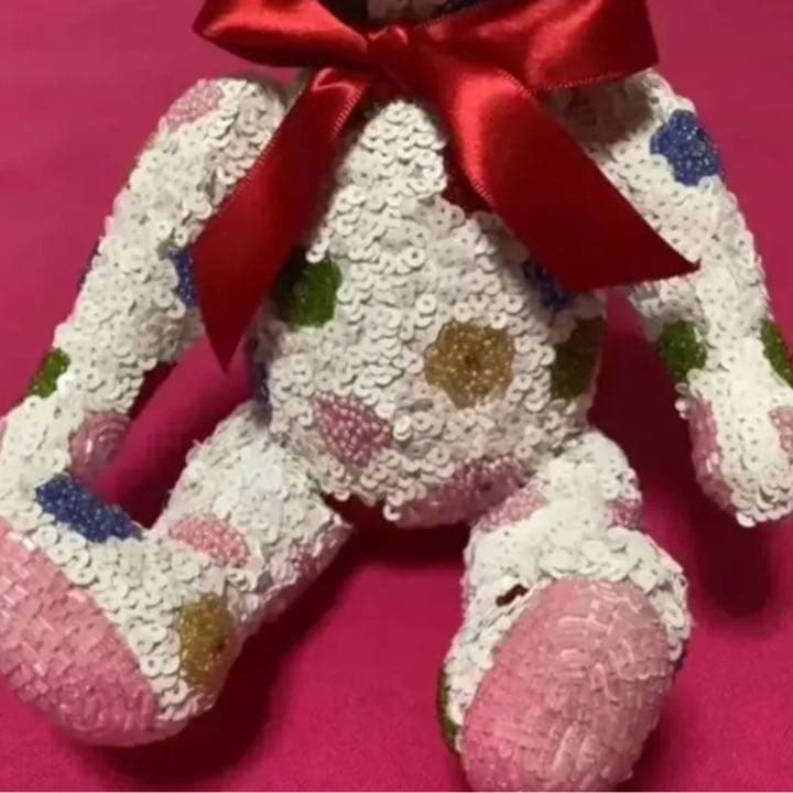 ✿(田川啓二)お花模様のビーズ刺繍ベア