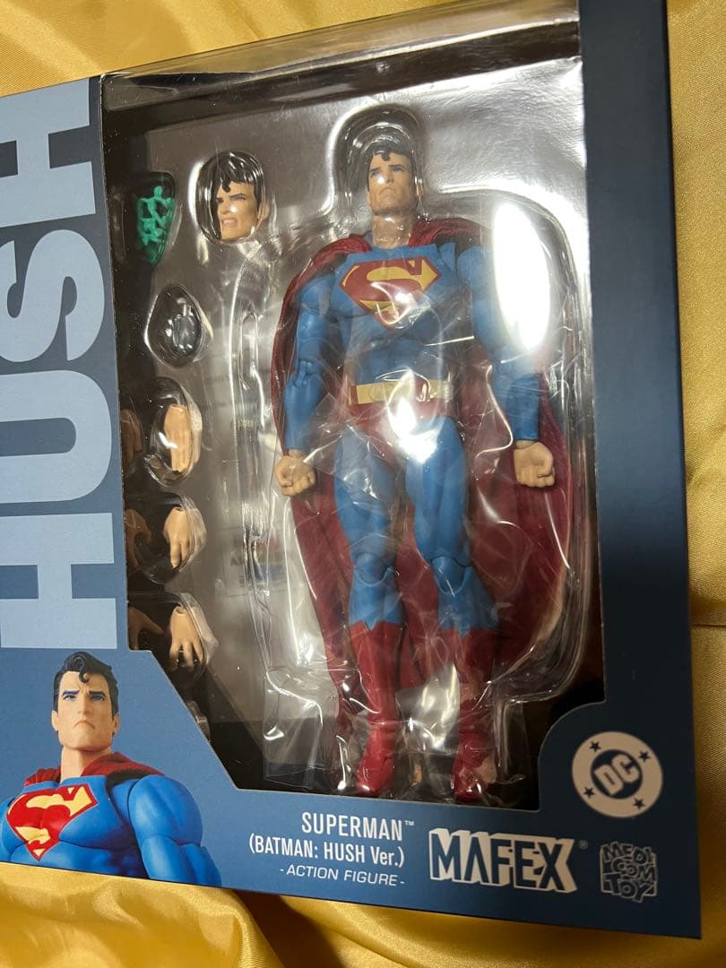 MAFEX HUSH スーパーマン - メルカリ