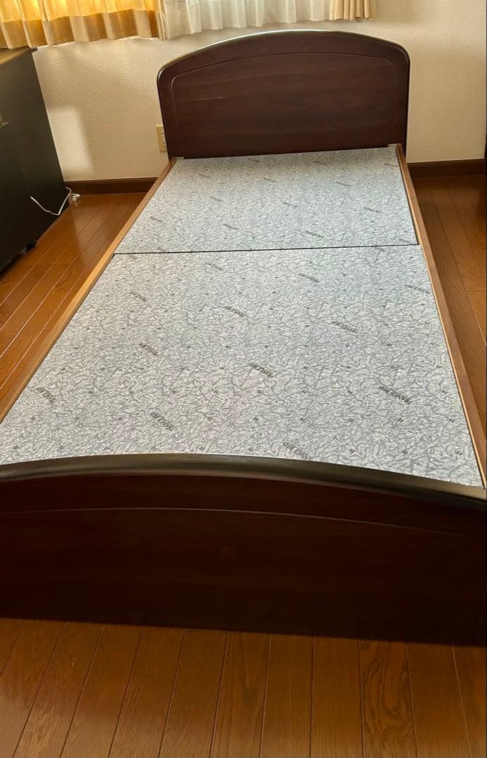 フランスベッド　木製シングルベッド フレーム　一台