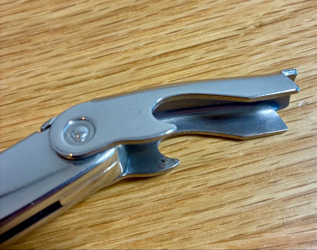 シャトーラギオール　ソムリエナイフ