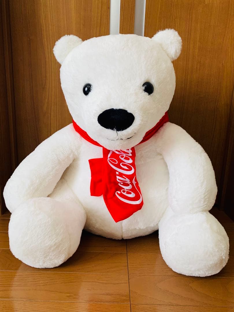 コカ・コーラ 白くまぬいぐるみ 大きい - メルカリ