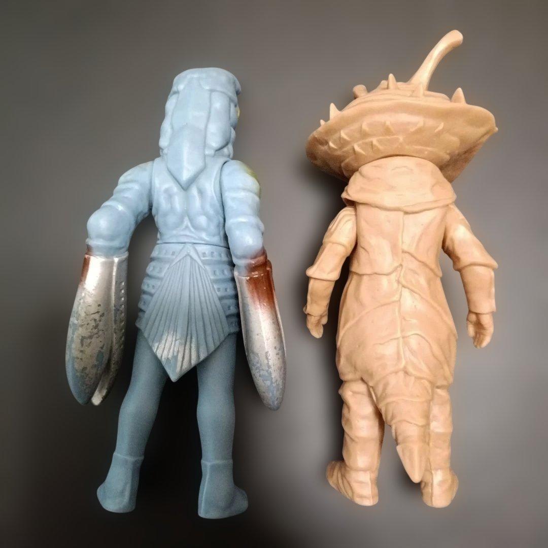ウルトラマンシリーズ ソフトビニール バルタン星人、カネゴン2体