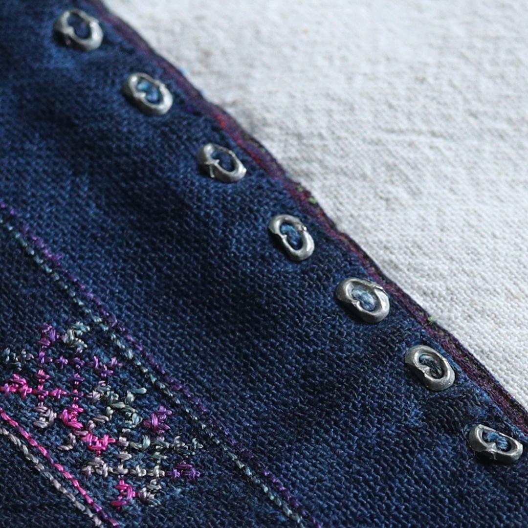 黎族 伝統 上衣 古布 手織り 素朴デザイン 錫装飾 民族衣装 一点物 民藝