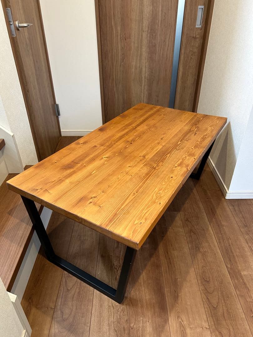 センターテーブル　カフェテーブル　ローテーブル　LOWYA