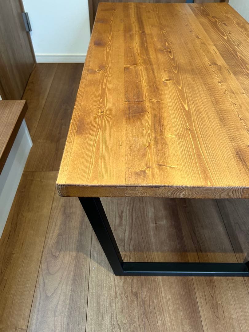 センターテーブル　カフェテーブル　ローテーブル　LOWYA