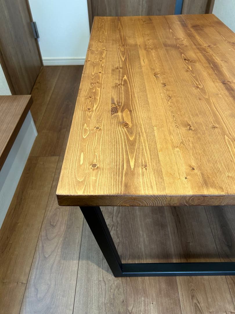 センターテーブル　カフェテーブル　ローテーブル　LOWYA