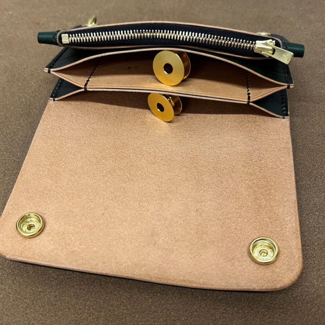 ホースハイド トラッカーウォレット ミドル 緑 3層 alps - メルカリ