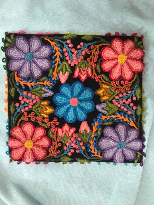 現地購入　ペルー刺繍　アルパカウール　クッションカバー 2枚組