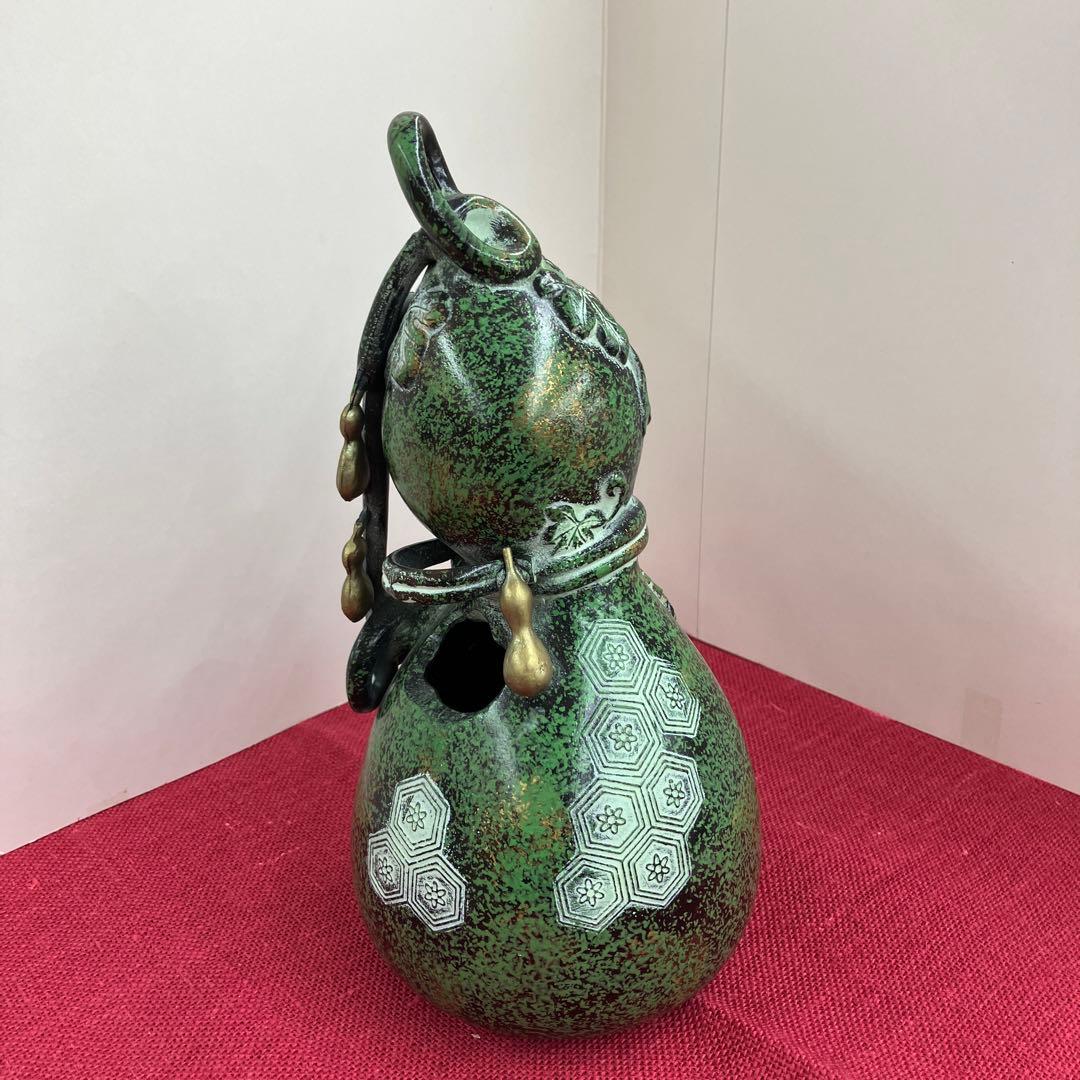 高岡銅器六瓢花入