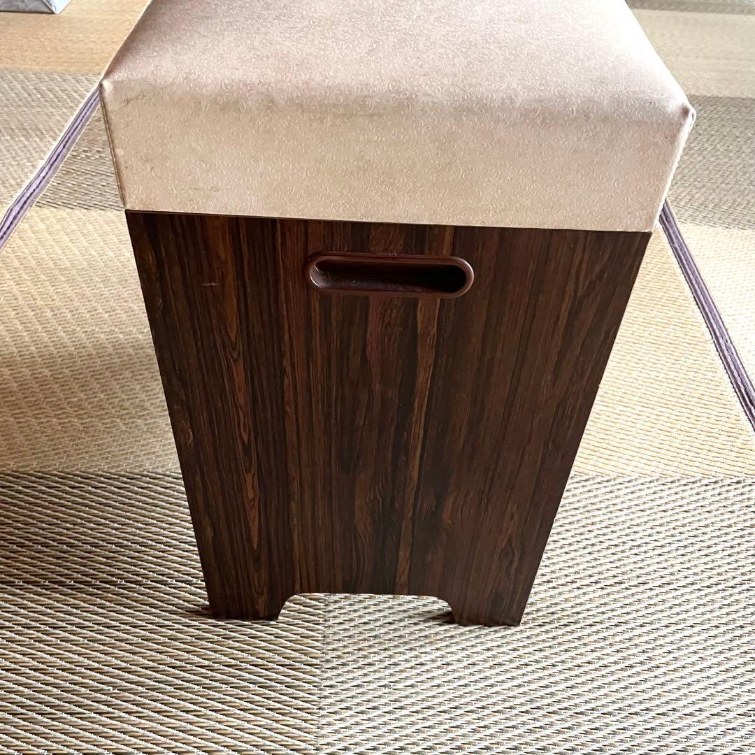 ◆昭和レトロ 収納付きスツール 小型椅子 木材 革張り ペイズリー柄 ゴールド③