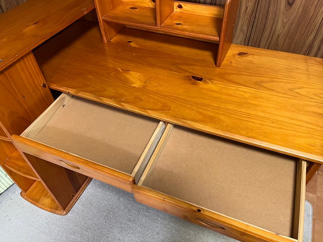 机　勉強机　本棚　引き出し　椅子4点セット